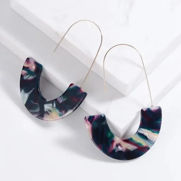 BaubleBar Faidra Resin Drop Earrings in Navy - Picture 2 of 8